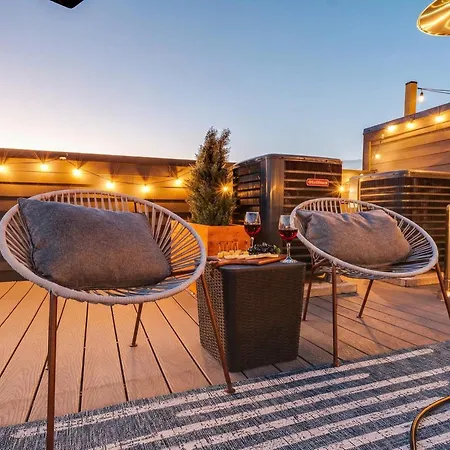 Holiday home Dual Homes Rooftop Deck In Downtown Nashville