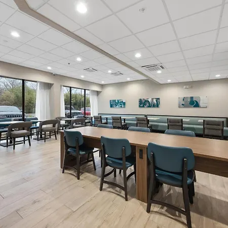 Hotel La Quinta By Wyndham Airport/opryland