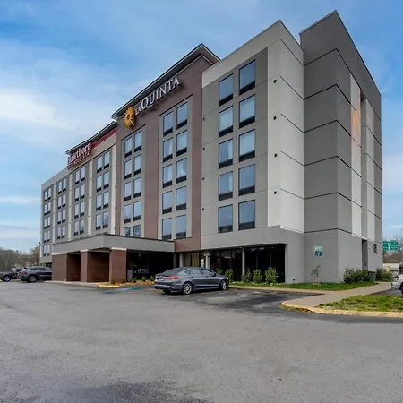 La Quinta By Wyndham Airport/opryland Hotel