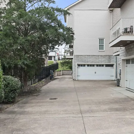 The Belmont House - Walk To 12 South Holiday home *