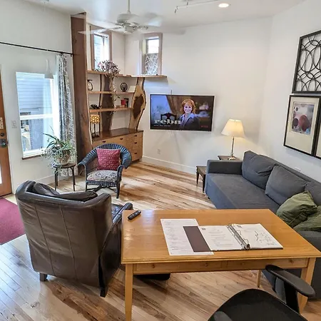 Apartment Westwood Shed In By Geodis Vanderbilt Belmont, 1 Accessible