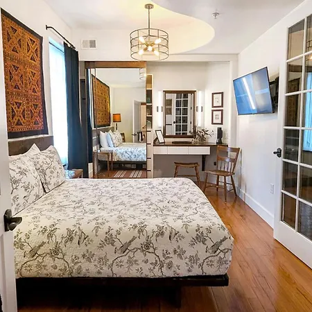Apartment Westwood Shed In By Geodis Vanderbilt Belmont, 1 Accessible *
