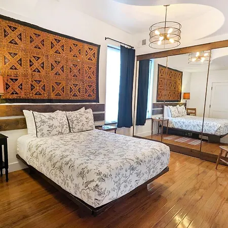 Westwood Shed In By Geodis Vanderbilt Belmont, 1 Accessible Apartment *