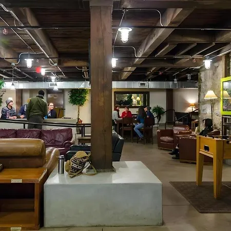 Hostel Downtown - Adults Only *