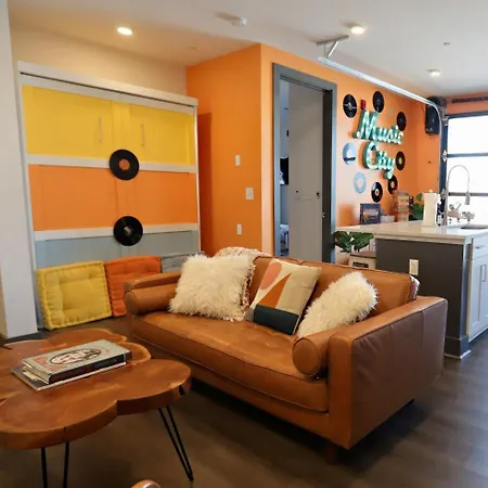 The Muse - Modern 2br With Private Balcony And Rooftop Access Apartment Nashville