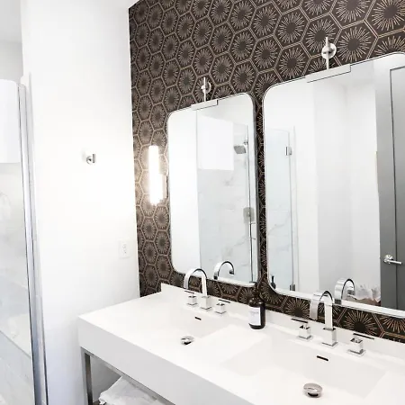 Apartment The Muse - Modern 2br With Private Balcony And Rooftop Access Nashville