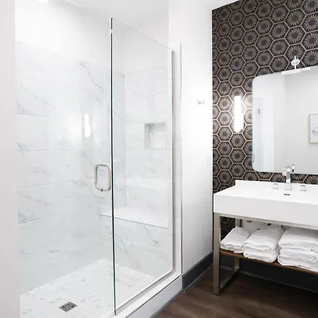 Apartment The Muse - Modern 2br With Private Balcony And Rooftop Access Nashville