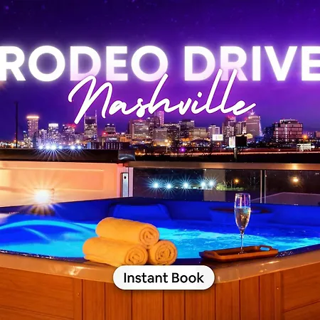 Double Rooftop Decks Hot Tub Karaoke *