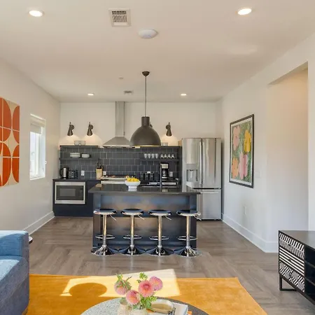 Carter Buyout - 2 Units By Avantstay