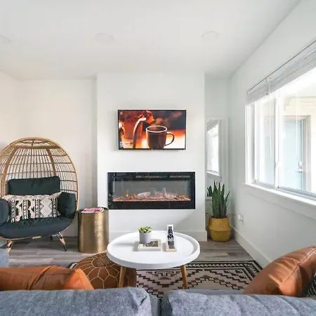 Cozy Bohemian With Pool By Barcle Nashville