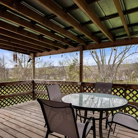 Holiday home The Cornish Classic - Cozy Ranch Near Downtown