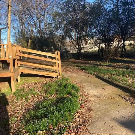 Upper Unit Retreat Pet-friendly * Nashville