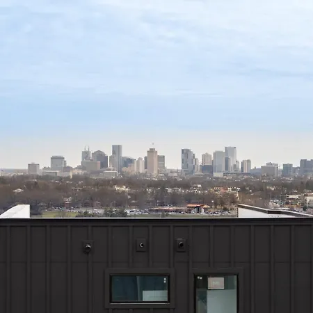 The Groovy Goodrich - Rooftop Hot Tub And Views *