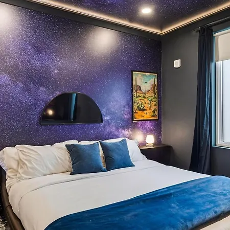 Cosmic Cowboy By Avantstay Apartment