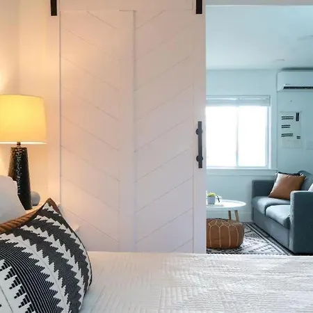Cozy Bohemian With Pool By Barcle Holiday home Nashville