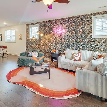 Retro Disco Haven Near Downtown Nash! Nashville