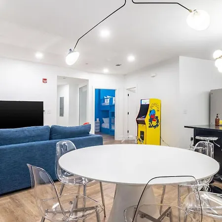 Carter Buyout - 2 Units By Avantstay