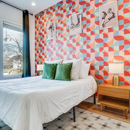 Pet-friendly Townhome W/ Rooftop Deck! Holiday home *