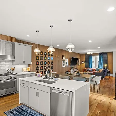 Great Location Near Gulch 12 South & Broadway