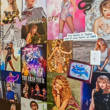 Swiftie Dream House-rooftop Patio-mins To Broadway *