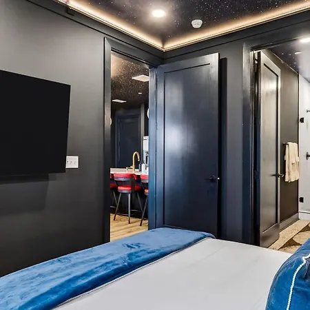 Cosmic Cowboy By Avantstay Apartment