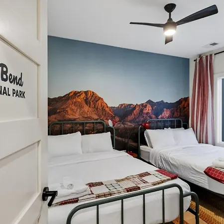 Holiday home The By Avantstay *
