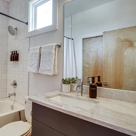 Holiday home Pet-friendly Townhome W/ Rooftop Deck! Nashville