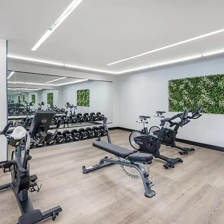 Holiday home Tempo - Rooftop Pool - Gym - On Music Row Nashville