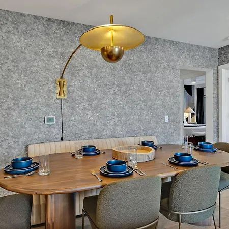 Hyve-anthem-private Balconies-walk To Broadway Holiday home *
