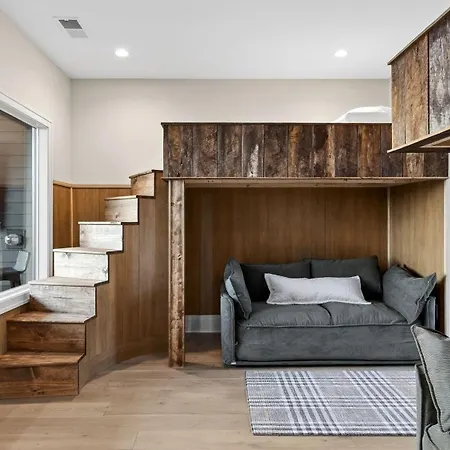 The By Avantstay Holiday home *