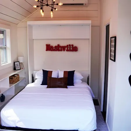 Chic Music Retreat & Holiday home *