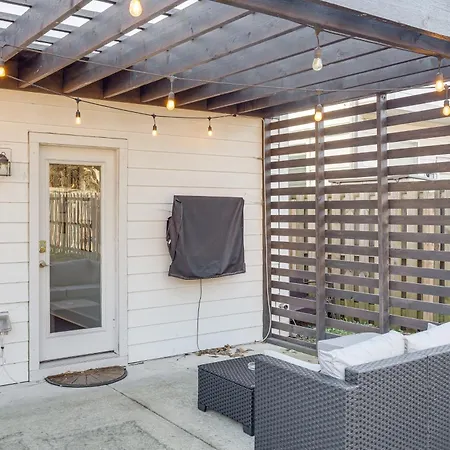 Retro Disco Haven Near Downtown Nash! Holiday home Nashville