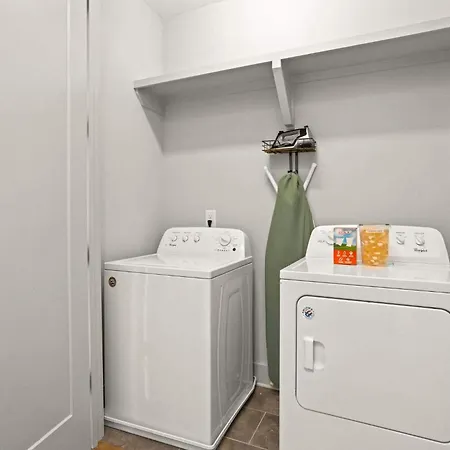 Great Location Near Gulch 12 South & Broadway * Nashville