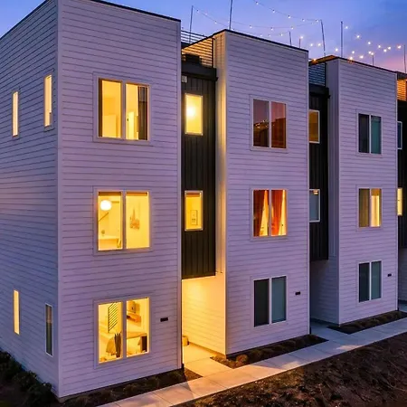 Holiday home Cliffside Social By Avantstay