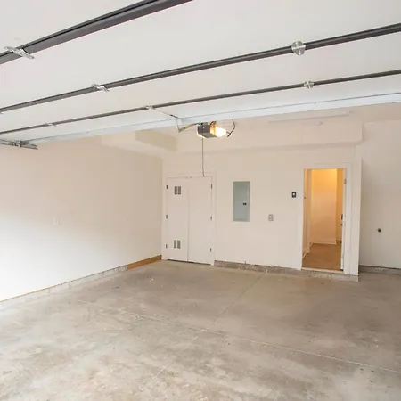 Great Location Near Gulch 12 South & Broadway