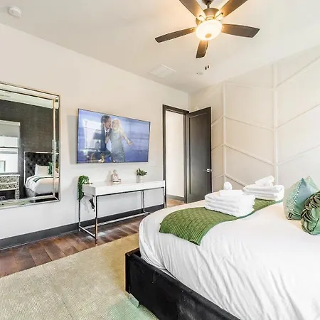 Boots & Broadway - 2 Units - Mins To Broadway Holiday home Nashville