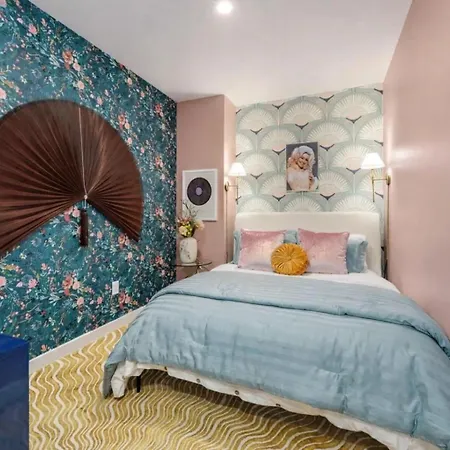Holiday home Hyve-anthem-private Balconies-walk To Broadway *