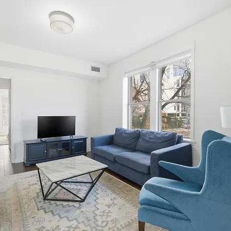 Apartment Cozy 3br Near Vanderbilt & Downtown| Parking