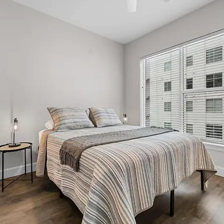 Stylish 1br With Pool & Gym In The Gulch