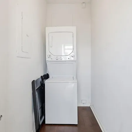 Cozy 3br Near Vanderbilt & Downtown| Parking Apartment