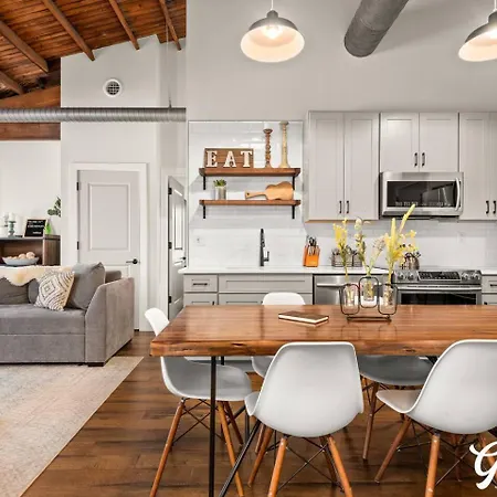 Rustic Loft W/ Speakeasy & Pool | Near Broadway * Nashville