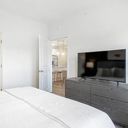 Landing Modern With Amazing Amenities * Nashville