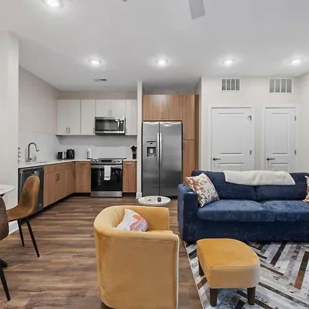 1br Retreat Near Ryman With Gym Access
