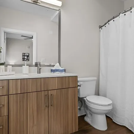 Modern 1br Walk To Gulch And Broadway Apartment *