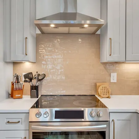 Rooftop Nights In - 3br - Office Nashville