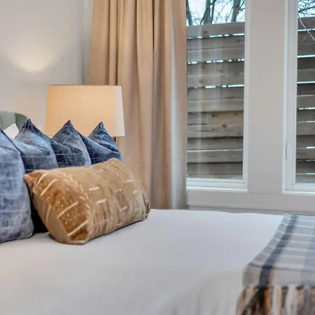Rooftop Nights In - 3br - Office Apartment Nashville