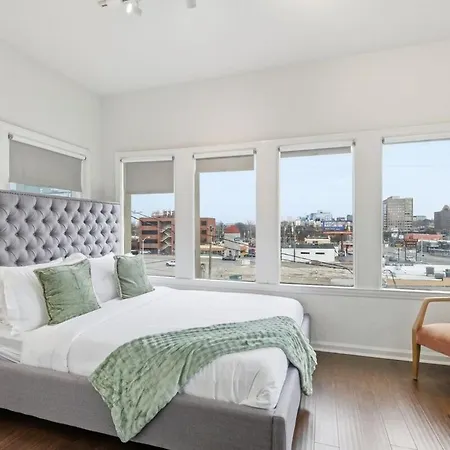 Apartment Comfortable 3br |minutes To Broadway| Parking Nashville