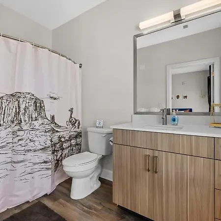 Apartment 1br Retreat Near Ryman With Gym Access *