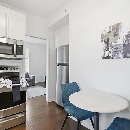 Modern 3br | Minutes To Downtown| Parking * Nashville