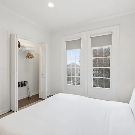 Apartment Comfortable 3br |minutes To Broadway| Parking Nashville